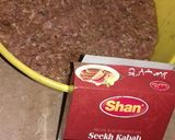 A picture of step 2 of Seekh kabab Keema fry.