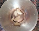 A picture of step 3 of Dry coconut chutney.
