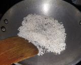 A picture of step 5 of Caramelized gems bite.