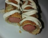Tejfölös, muzsdéjos, virslis lángos recept fázis 1 fotója