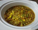A picture of step 3 of Soupy Maggi.