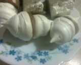 Foto del paso 2 de la receta: Merengues rellenos con dulce de leche