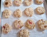 Foto langkah ke 4 dari resep Banana strawberry cookie.