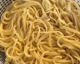 Foto del paso 3 de la receta: Tallarines a la currynara (carbonara con curry)