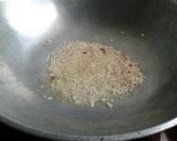 A picture of step 3 of Marinated pork chops on soy sauce (Bistek).