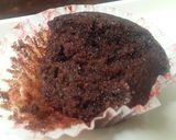 Foto langkah ke 7 dari resep Chocolate custard muffin.