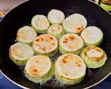 Hình bước làm 1 của món Bầu kho tiêu