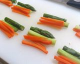 A picture of step 2 of Bacon-wrapped Asparagus.