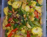 Foto langkah ke 3 dari resep Tumis buncis,babycorn,telur orak arik.