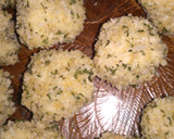 A picture of step 6 of Fried Mac and Cheese Bites......