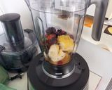 A picture of step 1 of Berries smoothie.