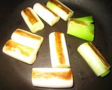 A picture of step 8 of Restaurant-Quality Simmered 'Kinmedai' (Splendid alfonsino) Head and Japanese Leeks.