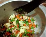 A picture of step 1 of Veggie Mix Pea Pulao.