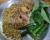 लाखोळीच्या डाळीचे खुसखुशीत वडे (Lakholichya Daliche Vade Recipe In Marathi) रेसिपी स्टेप 1 फोटो 