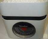 Foto del paso 6 de la receta: Masa para preparar pizza de 30 cm