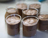A picture of step 7 of Coffee-Flavored Chocolate Oreo Mousse.