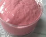 A picture of step 5 of Frozen Raspberry and Banana Smoothie.