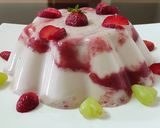 A picture of step 3 of Strawberry souffle.