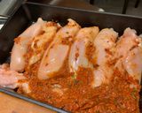 Une image de l'étape 4 de Roulades de poulet farcies aux poivrons rouges et chorizo.