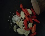 Foto langkah ke 1 dari resep Sambel Petis.