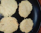 Foto langkah ke 5 dari resep Gamjajeon (Savory Potato Pancake).