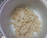 A picture of step 1 of Strawberry Broken wheat Pudding.