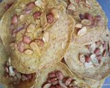 Foto langkah ke 5 dari resep Peyek kacang no daun jeruk.