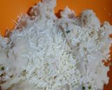 A picture of step 2 of Cheese balls.
