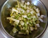Foto del paso 1 de la receta: Sopa de apio y puerro