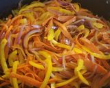 A picture of step 4 of Vegan or Vegetarian Phad Thai.