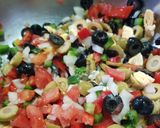Foto del paso 1 de la receta: Ensalada de garbanzos con Albahaca y Cilantro