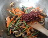 A picture of step 5 of My Mixed Up Veg Stir Fry 😉😀.