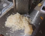 Foto del paso 2 de la receta: Arepa de ahuyama con queso