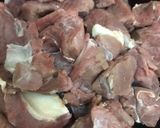 Foto langkah ke 1 dari resep Rendang Sapi khas Padang daging empuk.