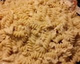 A picture of step 8 of Taisen's chicken fettuccine alfredo.