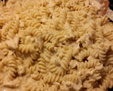 A picture of step 8 of Taisen's chicken fettuccine alfredo.