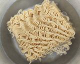 Foto langkah ke 1 dari resep Mie Goreng Pedas Manis.