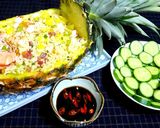 Hình bước làm 9 của món Cơm chiên trái thơm (dứa)