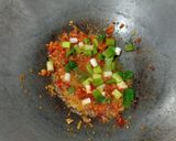 Foto langkah ke 2 dari resep Ulukutek Oncom Leunca.