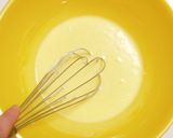 A picture of step 2 of Glutinous Rice Flour Muffins.