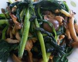 A picture of step 10 of How to Prepare and Enjoy Ramps.