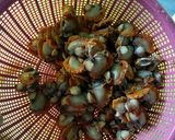 Foto langkah ke 1 dari resep Kerang tumis tauco kacang panjang.