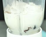 A picture of step 3 of Healthy dates shake.