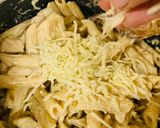 A picture of step 3 of Chicken Cheese Penne Pasta.