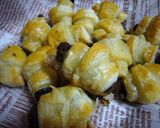 A picture of step 17 of Chocolate Sandwich Pies With Frozen Puff Pastry.