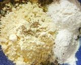 A picture of step 4 of Crunchy French Beans Spring Onions Pakoras (Fritters).