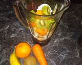 Foto del paso 1 de la receta: Batido naranja - plátano - Kiwi - zanahoria
