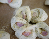 A picture of step 8 of Sausage Bread with Basil.