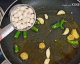 A picture of step 1 of Garlic Flavor Tomato aur peanut chutney recipe.