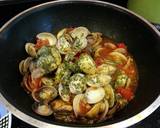 Clam In Tomato Sauce recipe step 2 photo